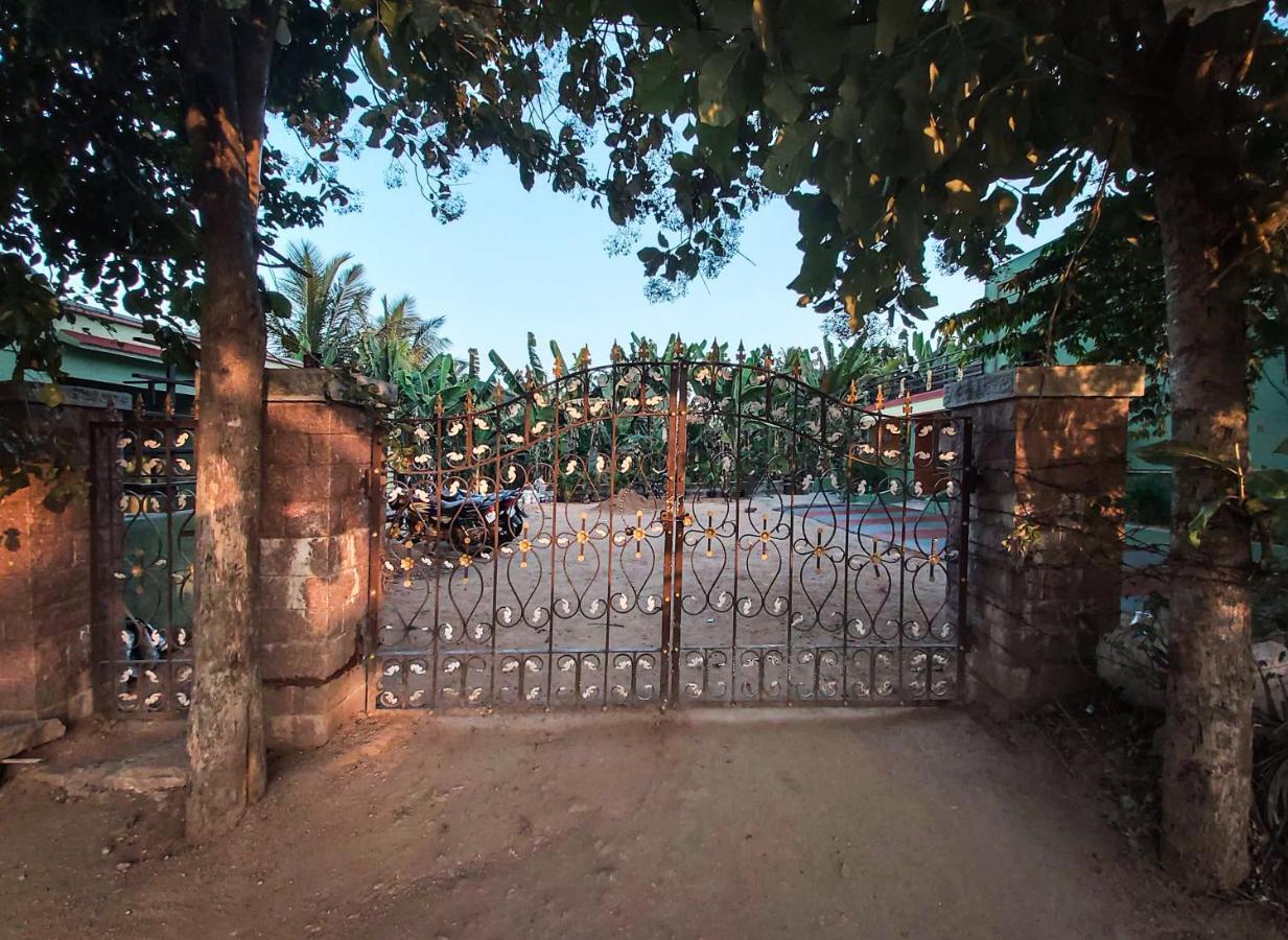 Banana Farm House Hampi Bagian luar foto